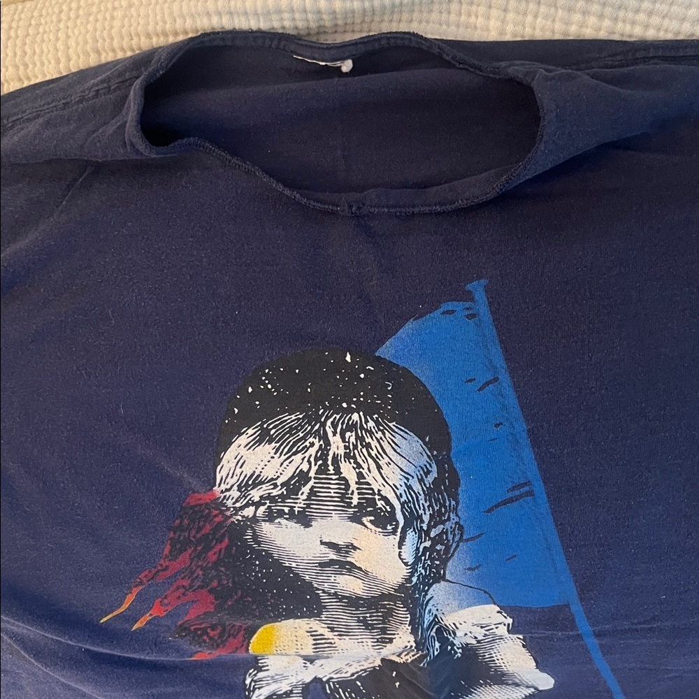 Official Les Miserables Shirt - Picture 2 of 3